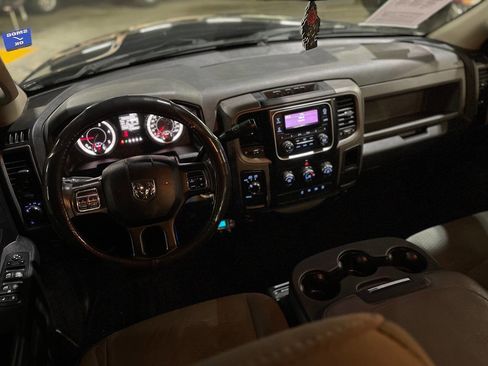 Used 2015 RAM 3500 Tradesman w/ Chrome Appearance Group image 14