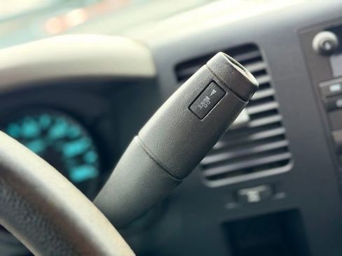 Used 2009 Chevrolet Silverado 1500 W/T image 9