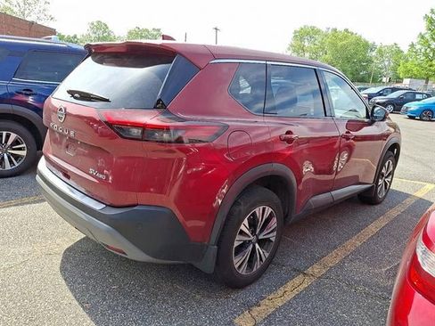 Certified 2021 Nissan Rogue SV image 36