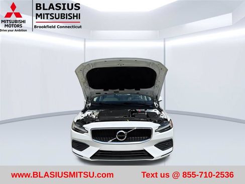 Used 2019 Volvo S60 T5 Momentum w/ Multimedia Package FWD image 68
