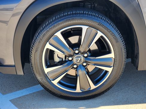 Certified 2025 Lexus UX 300h FWD image 10