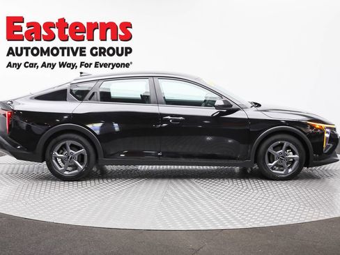 Used 2025 Kia K4 LXS image 4