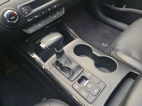 Used 2019 Kia Sorento EX image 26