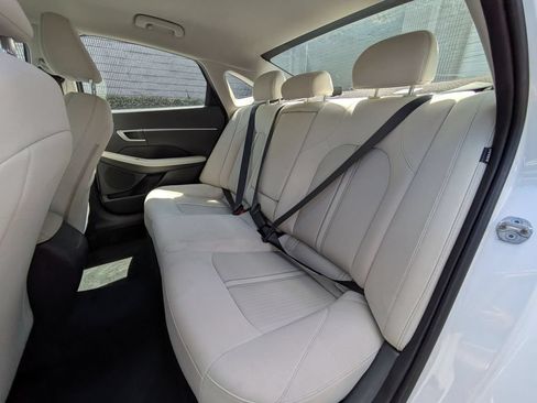 Used 2025 Hyundai Sonata SEL FWD image 27
