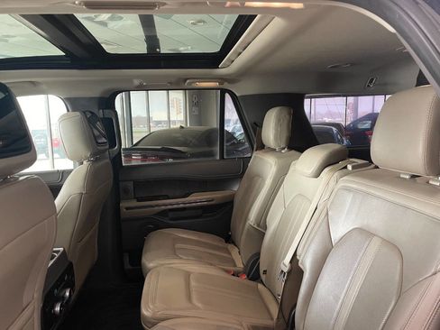 Used 2019 Ford Expedition Limited w/ Equipment Group 301A image 18