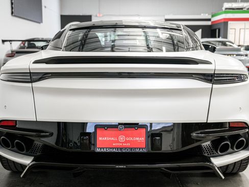 Used 2019 Aston Martin DBS Superleggera image 7