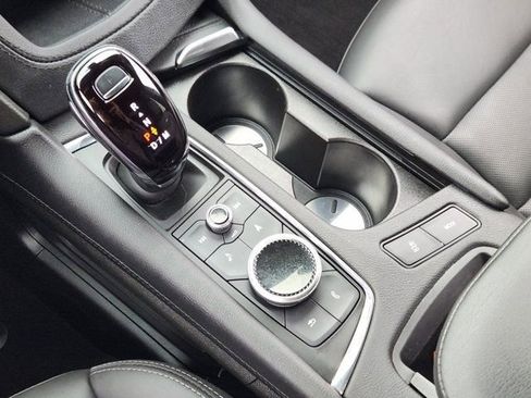 Used 2023 Cadillac XT5 Premium Luxury image 22