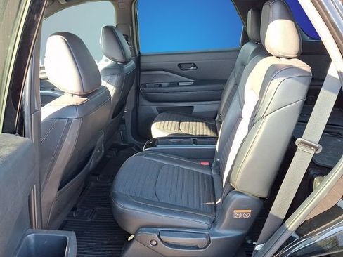 Used 2024 Nissan Pathfinder Rock Creek AWD/4WD image 7