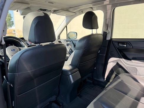 Used 2017 Subaru Forester 2.5i Touring AWD/4WD image 23