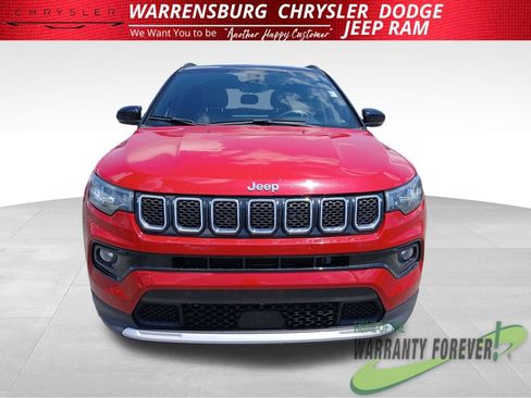 Used 2024 Jeep Compass Limited AWD/4WD image 10