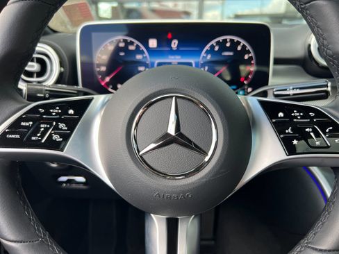 Used 2024 Mercedes-Benz CLE 300 4MATIC Coupe image 20