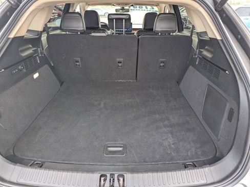 Used 2021 Lincoln Nautilus Reserve image 10