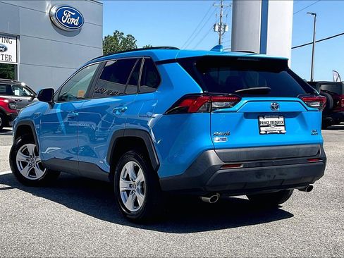 Used 2020 Toyota RAV4 XLE w/ All Weather Liner Package AWD/4WD image 11
