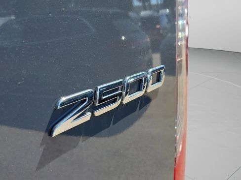 Used 2025 Mercedes-Benz Sprinter 2500 image 38