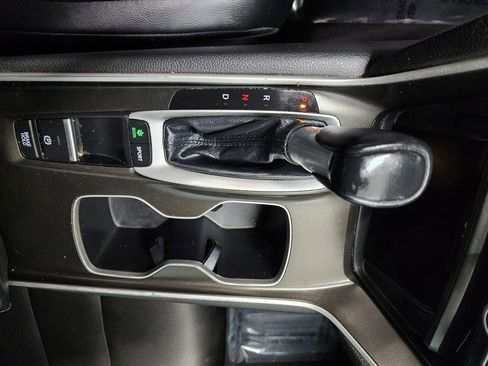 Used 2018 Honda Accord Sport image 19