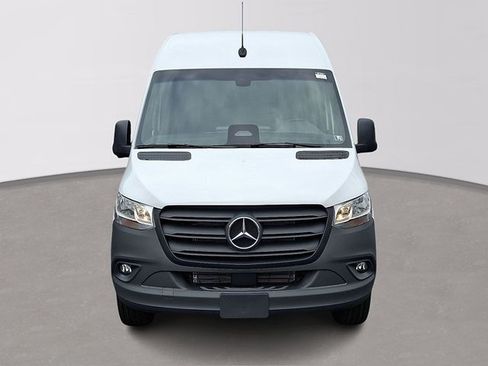 Used 2026 Mercedes-Benz Sprinter 2500 image 2