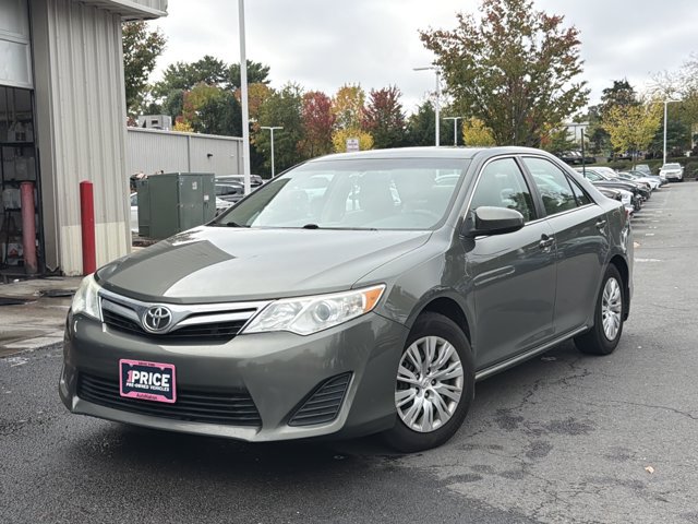 Used 2014 Toyota Camry LE FWD image 5