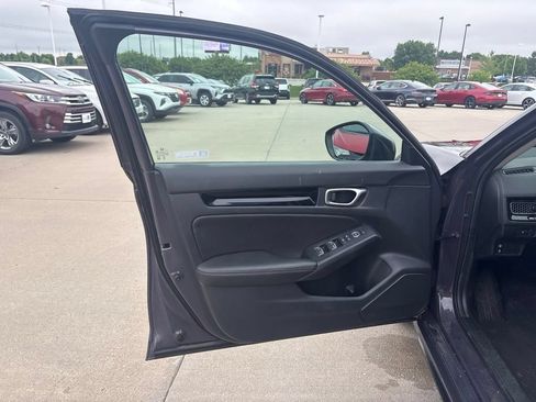 Used 2023 Honda Civic EX-L image 9
