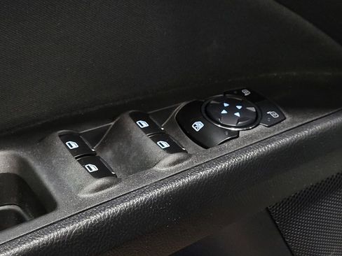 Used 2018 Ford Fusion SE w/ Fusion SE Technology Package FWD image 27