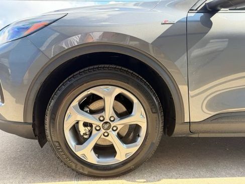 Used 2025 Ford Escape ST-Line w/ Equipment Group 301A FWD image 5