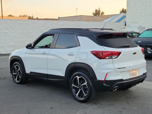 Used 2023 Chevrolet TrailBlazer RS w/ Sun and Liftgate Package image 28