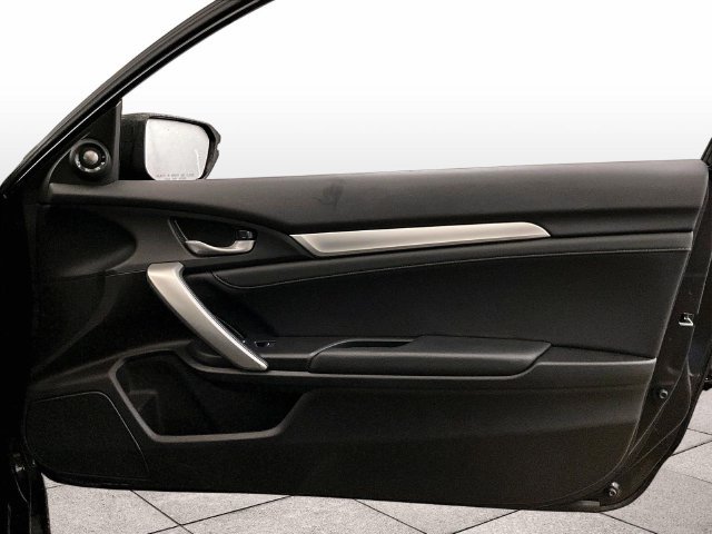 Used 2020 Honda Civic Touring image 23