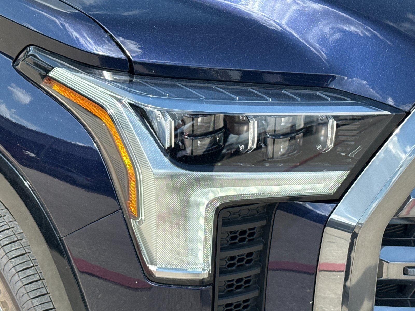 New 2025 Toyota Tundra Platinum AWD/4WD image 29