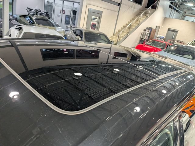 Used 2019 Porsche Cayenne AWD/4WD image 15