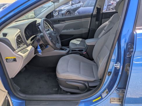 Used 2017 Hyundai Elantra SE FWD image 17