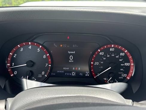 New 2026 Nissan Frontier PRO-4X w/ Tow Package AWD/4WD image 33