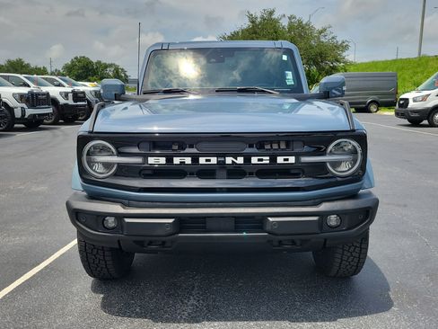 Used 2025 Ford Bronco Outer Banks AWD/4WD image 2