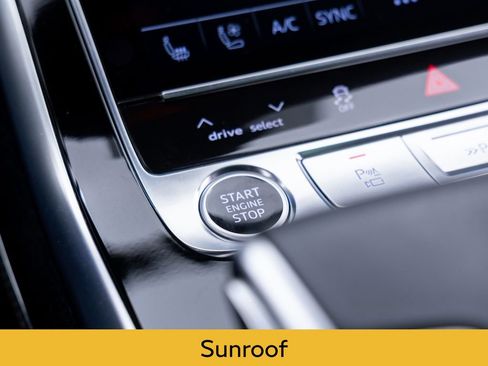 Used 2024 Audi Q8 Prestige w/ Prestige Package image 27