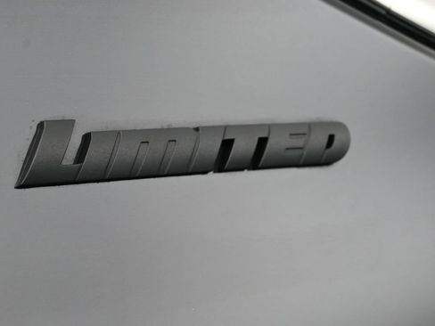 Used 2025 Toyota Tundra Limited image 16