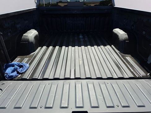 Used 2024 GMC Sierra 1500 AT4 w/ Technology Package AWD/4WD image 11