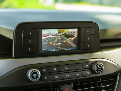 Used 2020 Ford Escape S image 16