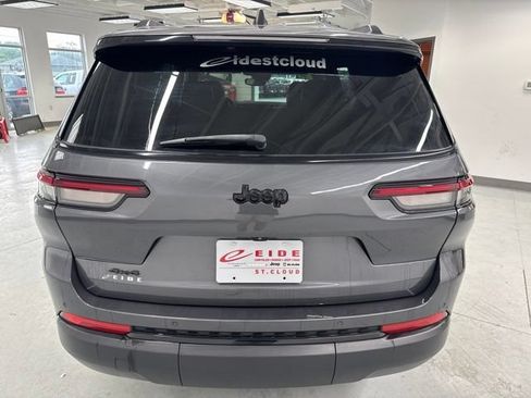 Used 2023 Jeep Grand Cherokee L Laredo AWD/4WD image 11