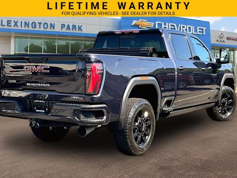 Used 2024 GMC Sierra 2500 AT4 w/ AT4 Premium Plus Package AWD/4WD image 13