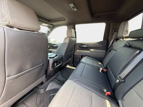Used 2026 Chevrolet Silverado 1500 ZR2 w/ Dark Appearance Package AWD/4WD image 19