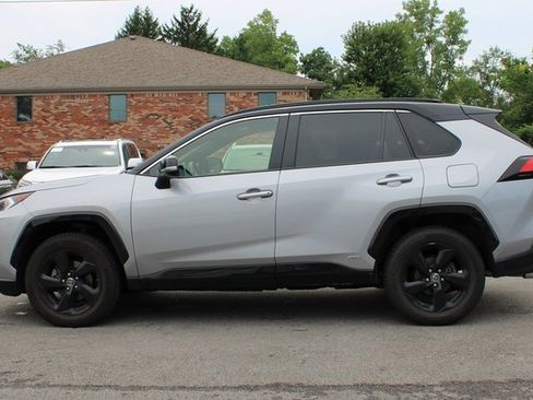 Used 2019 Toyota RAV4 XSE image 5