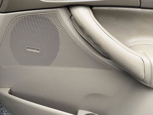 Used 2005 Ford Focus SE image 48