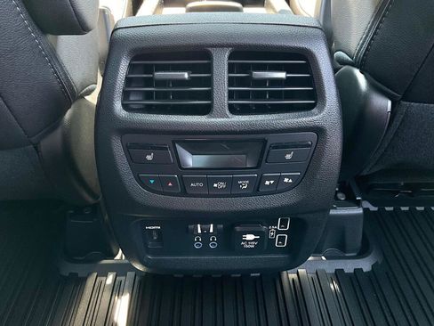 Used 2022 Honda Pilot Elite image 17