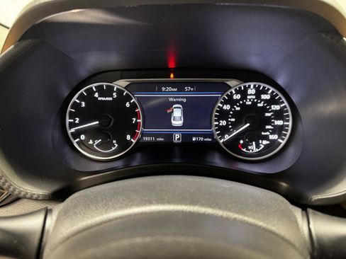 Used 2021 Nissan Sentra SV w/ SV Premium Package image 19