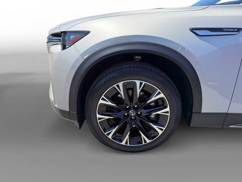 Certified 2025 MAZDA CX-90 Plug-In Hybrid w/ Premium Plus AWD/4WD image 9