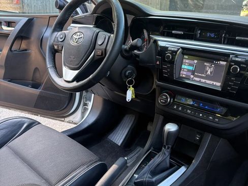Used 2015 Toyota Corolla S FWD image 38