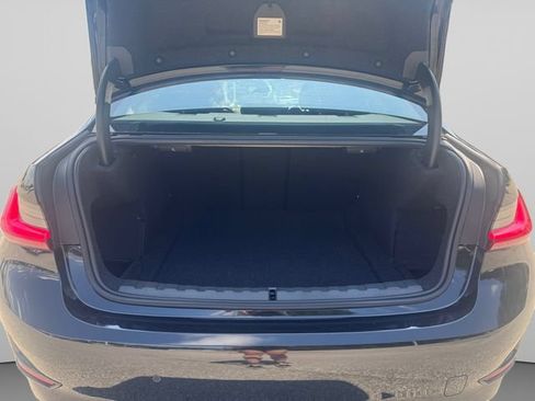 Used 2021 BMW 330i Sedan w/ Convenience Package RWD image 19