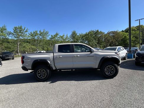New 2026 Chevrolet Colorado ZR2 w/ Technology Package AWD/4WD image 2
