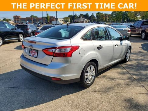 Used 2014 Ford Focus S image 4