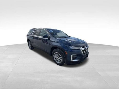 Certified 2023 Chevrolet Traverse LT image 2