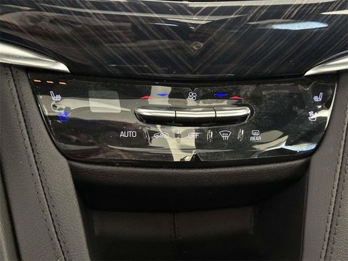 Certified 2025 Cadillac XT6 Premium Luxury w/ Technology Package image 26