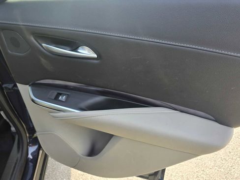 Used 2022 Cadillac XT4 Luxury w/ Cold Weather Package image 13